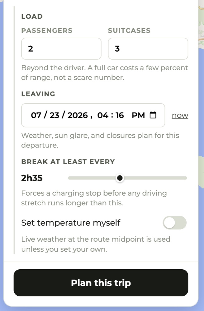 The Trip tab with passengers, suitcases, departure time, a break-at-least-every slider and a manual temperature toggle.